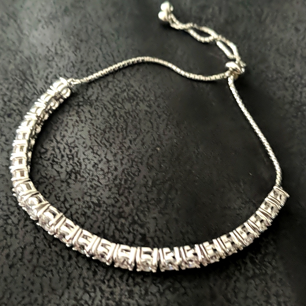 Diamonique tennis bracelet BRAND NEW